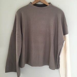 Miou Muse Color Block Brown & Cream Top is NWT! Size Medium (Runs Large)